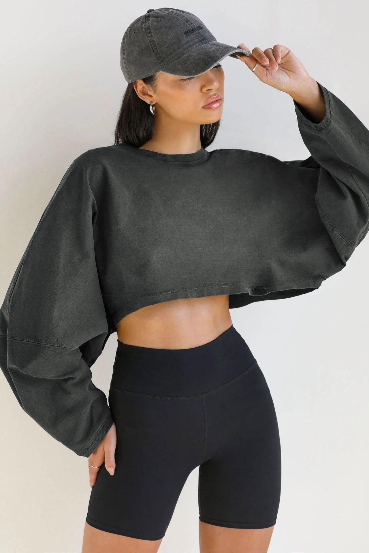 Cropped Sweatshirt med Ballonærmer til Damer - Mørkegrå