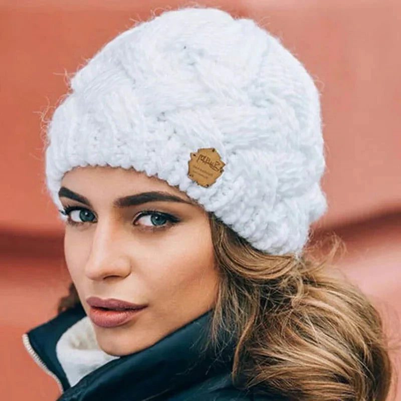 Kabelstrikket Beanie til Damer - Hvid