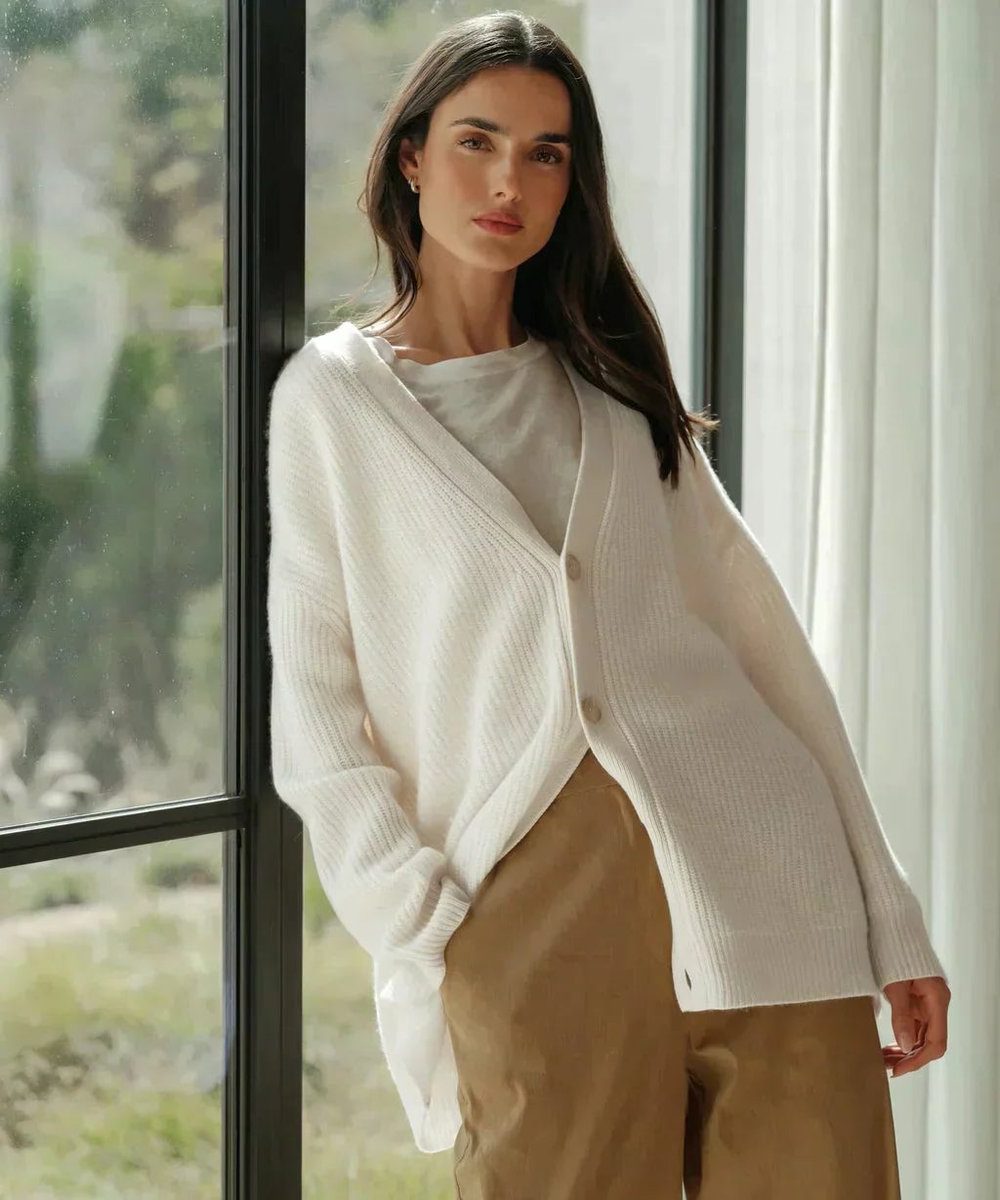 Cashmere Cardigan med V-hals og Knapper til Damer - Hvid