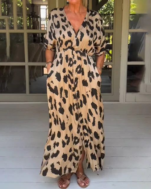 Leopardmønstret Lang Kjole med V-Hals til Damer