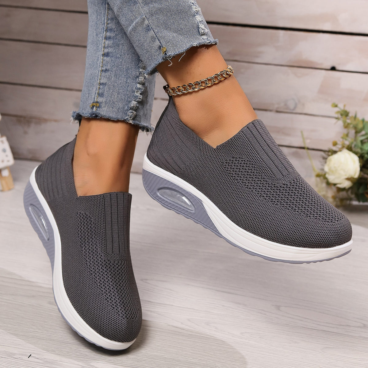 Mesh Slip-On Sneakers med Kilehæl til Damer - Grå