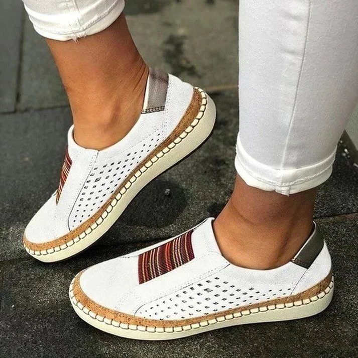 Perforerede Slip-On Sneakers med Blokhæl til Damer